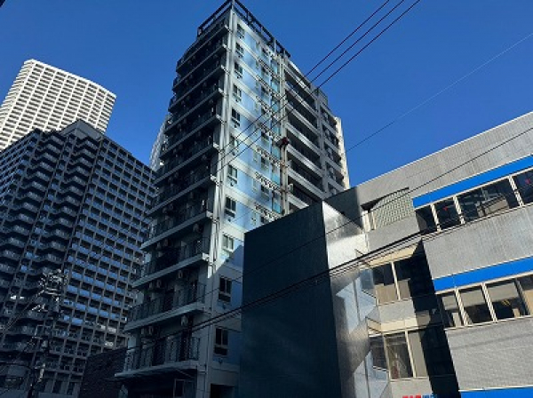 Tビル様の9F雨樋補修工事（ロープアクセス工法）