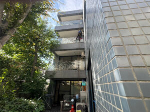 原宿Eビル様　東面・南面外壁工事